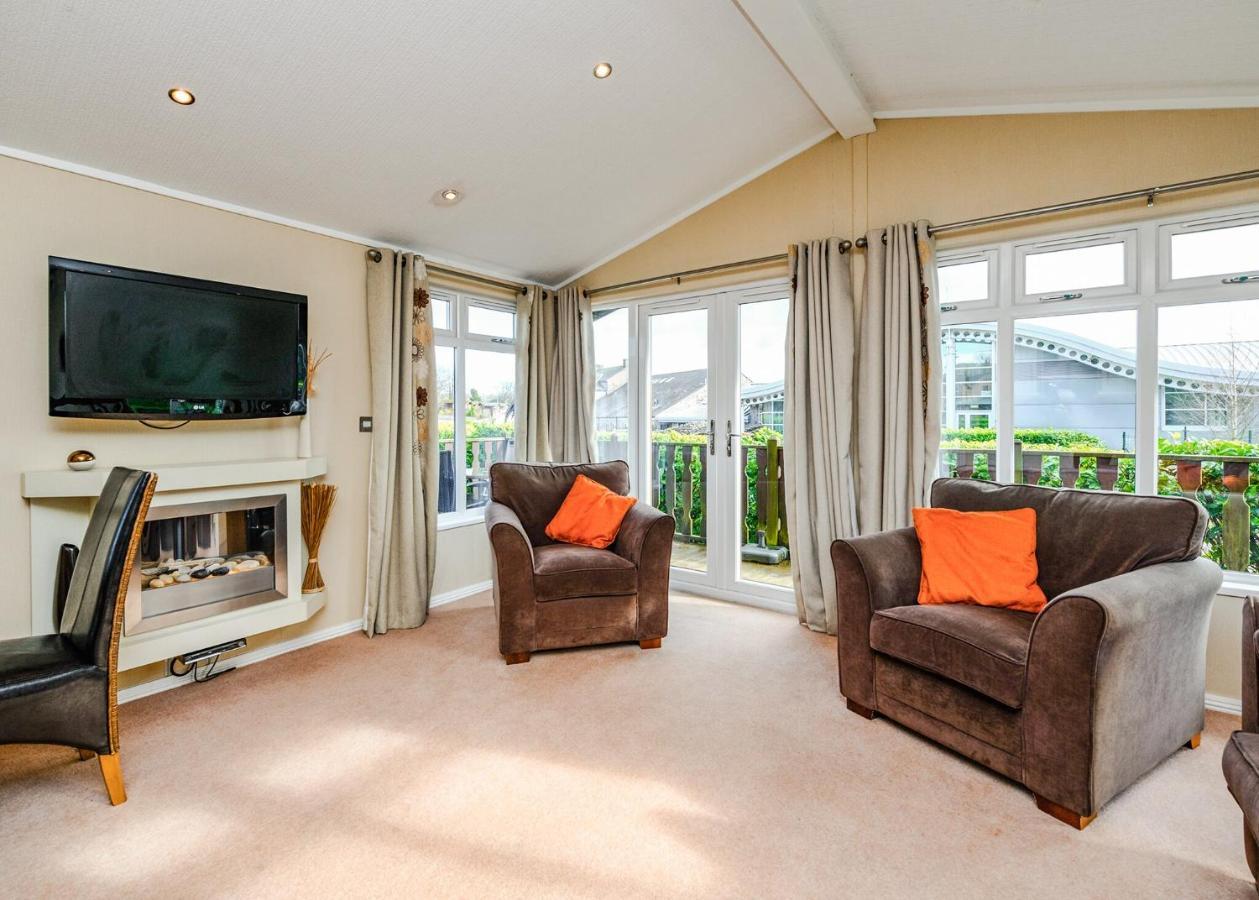 South Lakeland Leisure Village Hornby  Buitenkant foto