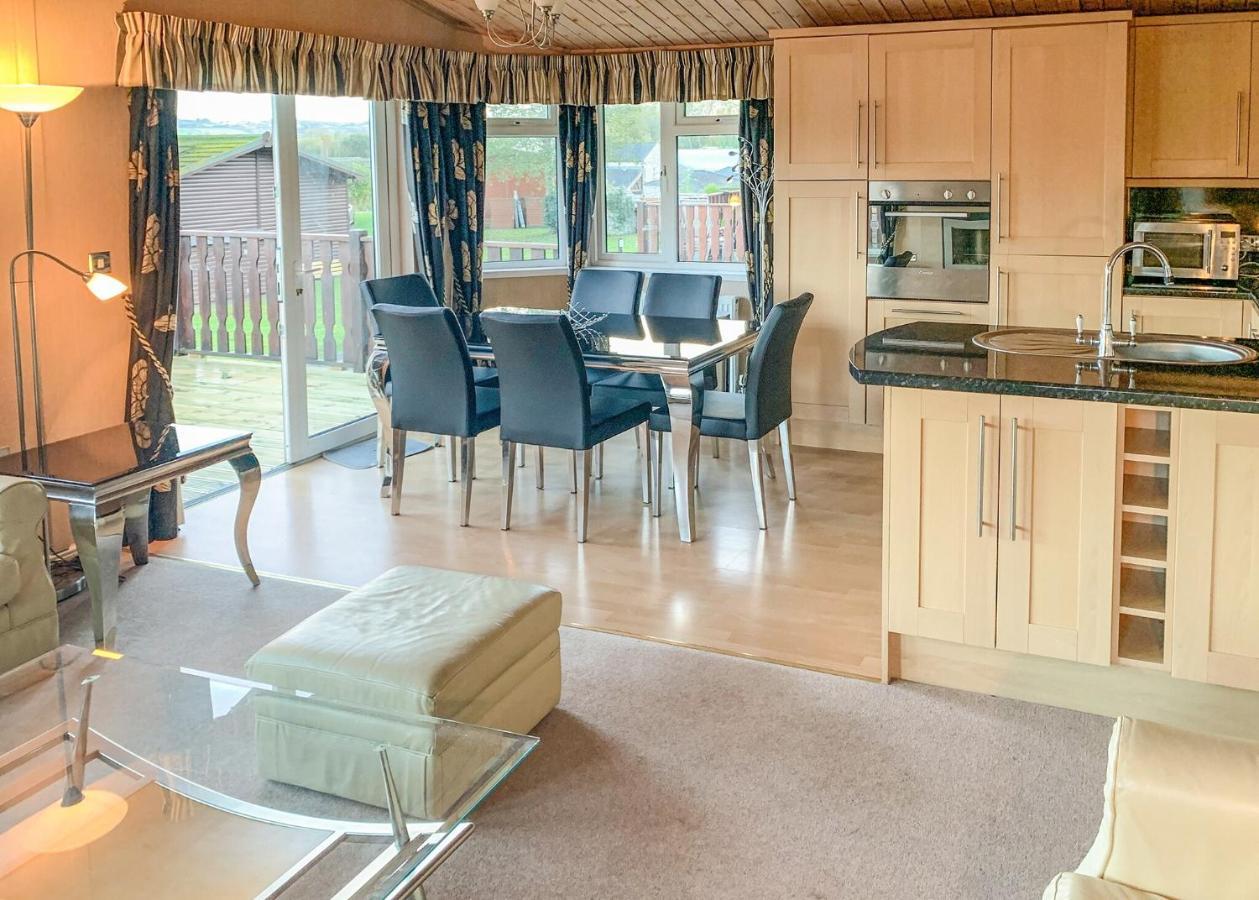 South Lakeland Leisure Village Hornby  Buitenkant foto
